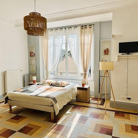 Le Magaline Appartement Sainte-Savine Buitenkant foto