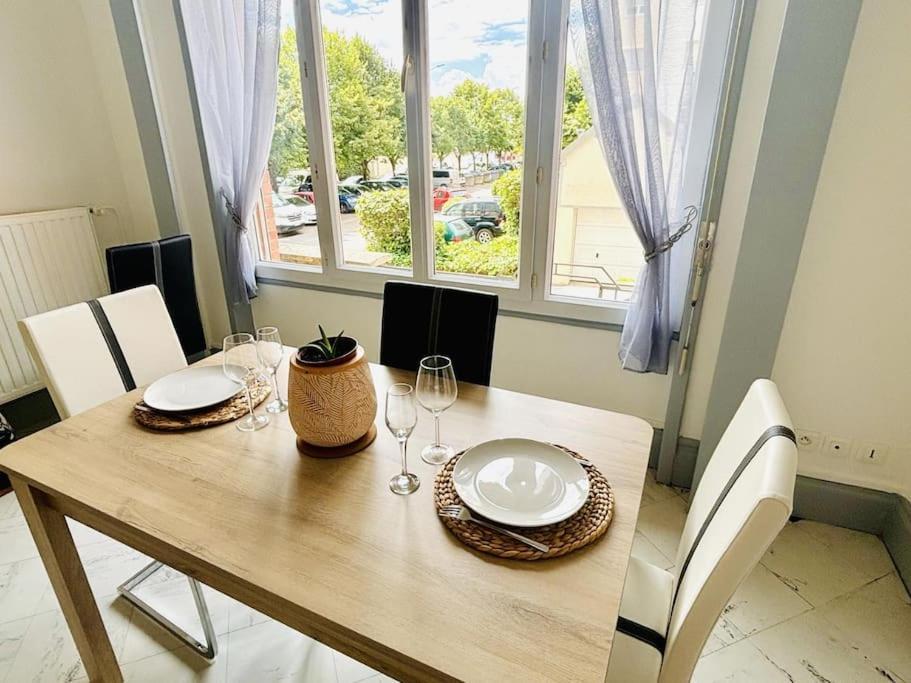 Le Magaline Appartement Sainte-Savine Buitenkant foto