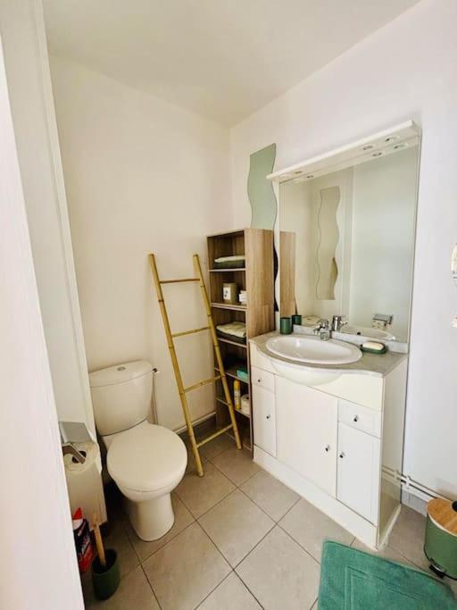 Le Magaline Appartement Sainte-Savine Buitenkant foto