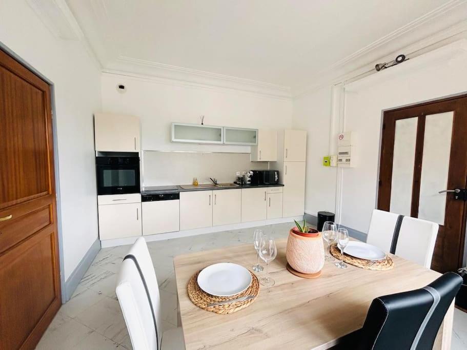 Le Magaline Appartement Sainte-Savine Buitenkant foto